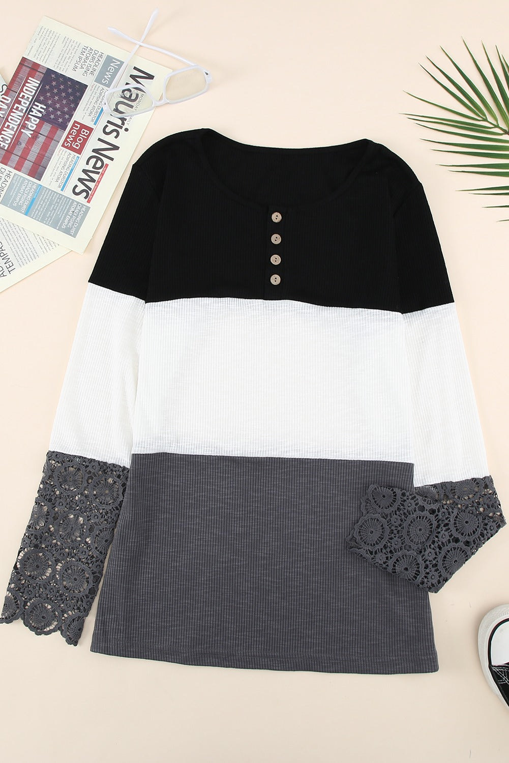 Colorblock Lace Sleeve Top