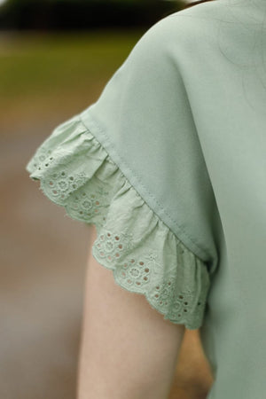 Eyelet Ruffle Sleeve Top