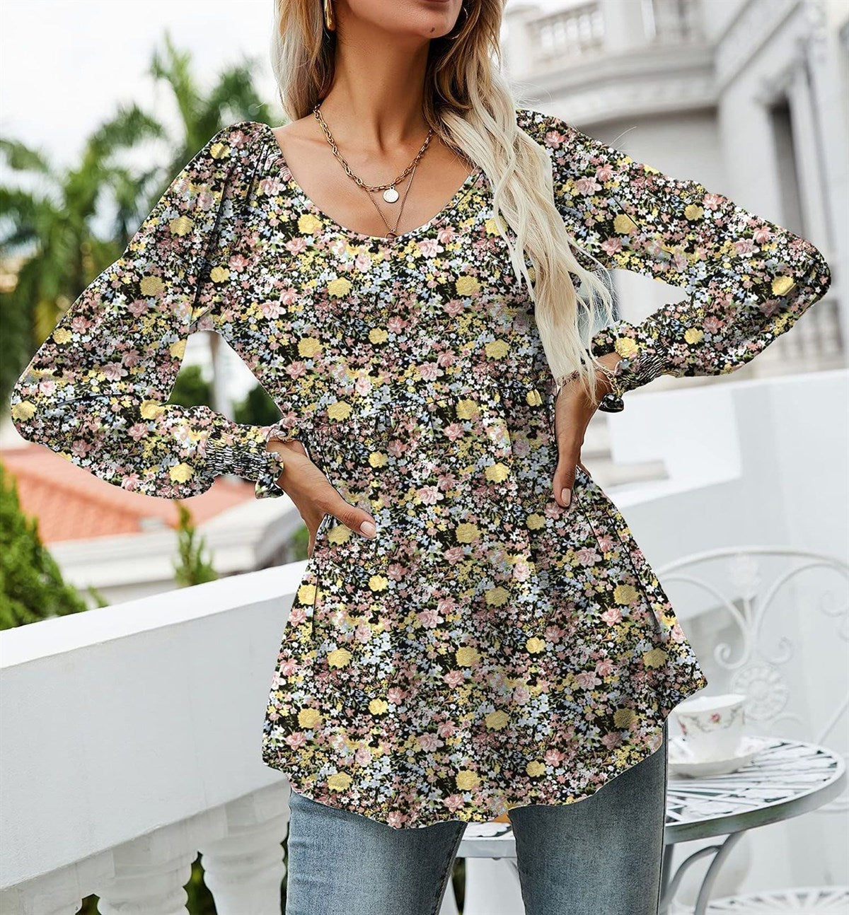 Shirred Sleeves Calico Floral Top